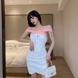 Pink dress with white waist， hip skirt， sexy dress with high waist and neck