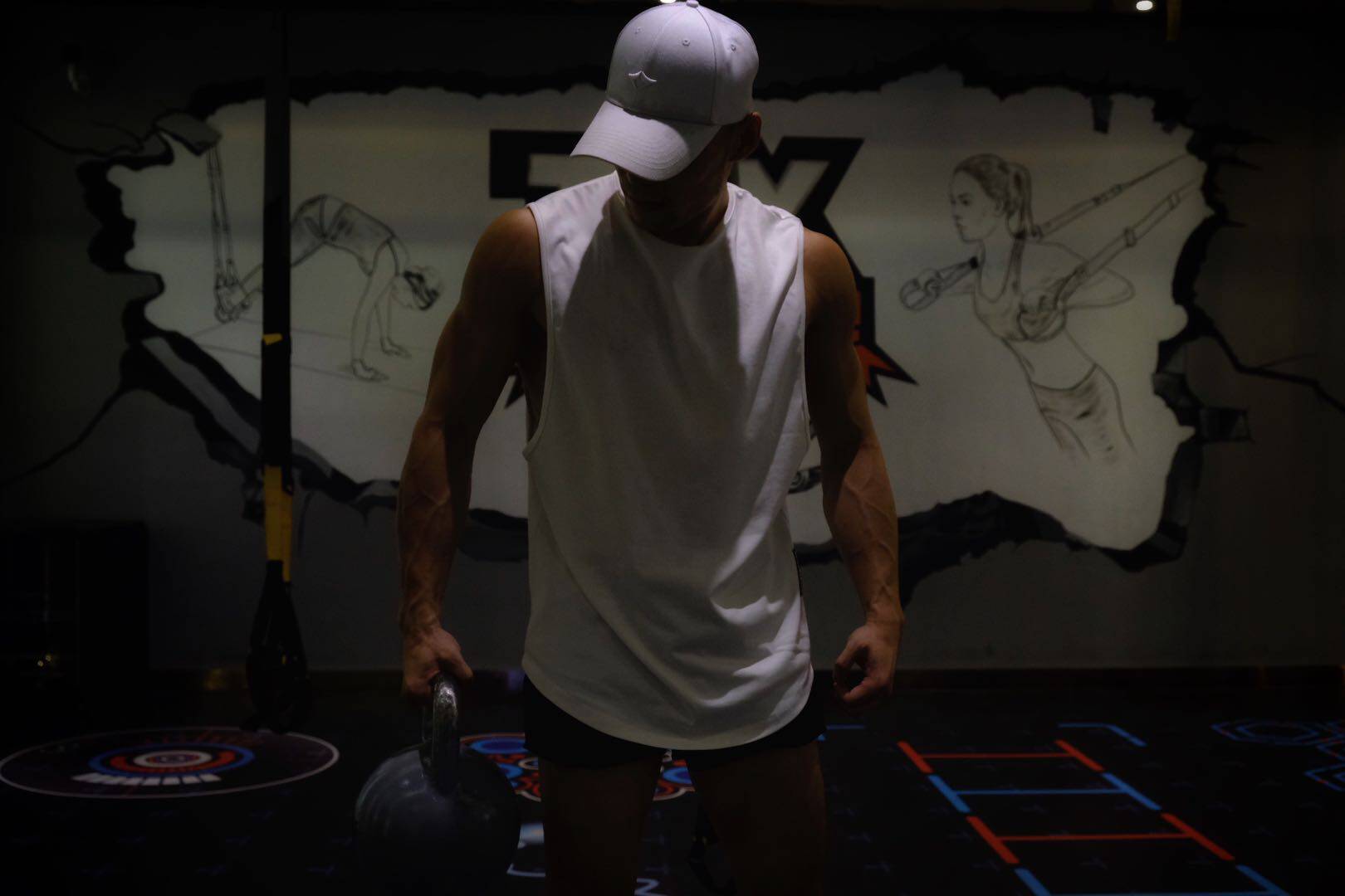 airdaso大师兄同款白色健身背心优质运动面料训练健身锻炼运动背