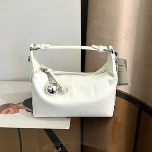 可彼娜银色新中式手提包包新潮2024新款简约高级感斜挎女式饭盒包
