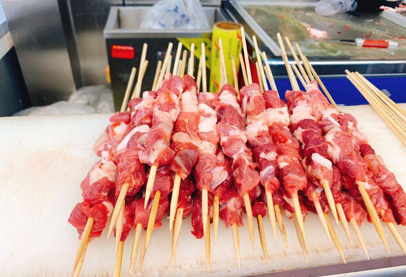 牛街聚宝源清真牛羊肉店 生羊肉串牛板筋烧烤用肥瘦相间 当天闪送