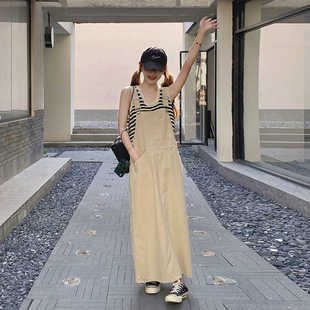 米色牛仔背带裙女夏季2024新款韩版高个子工装风休闲长款连衣裙薄