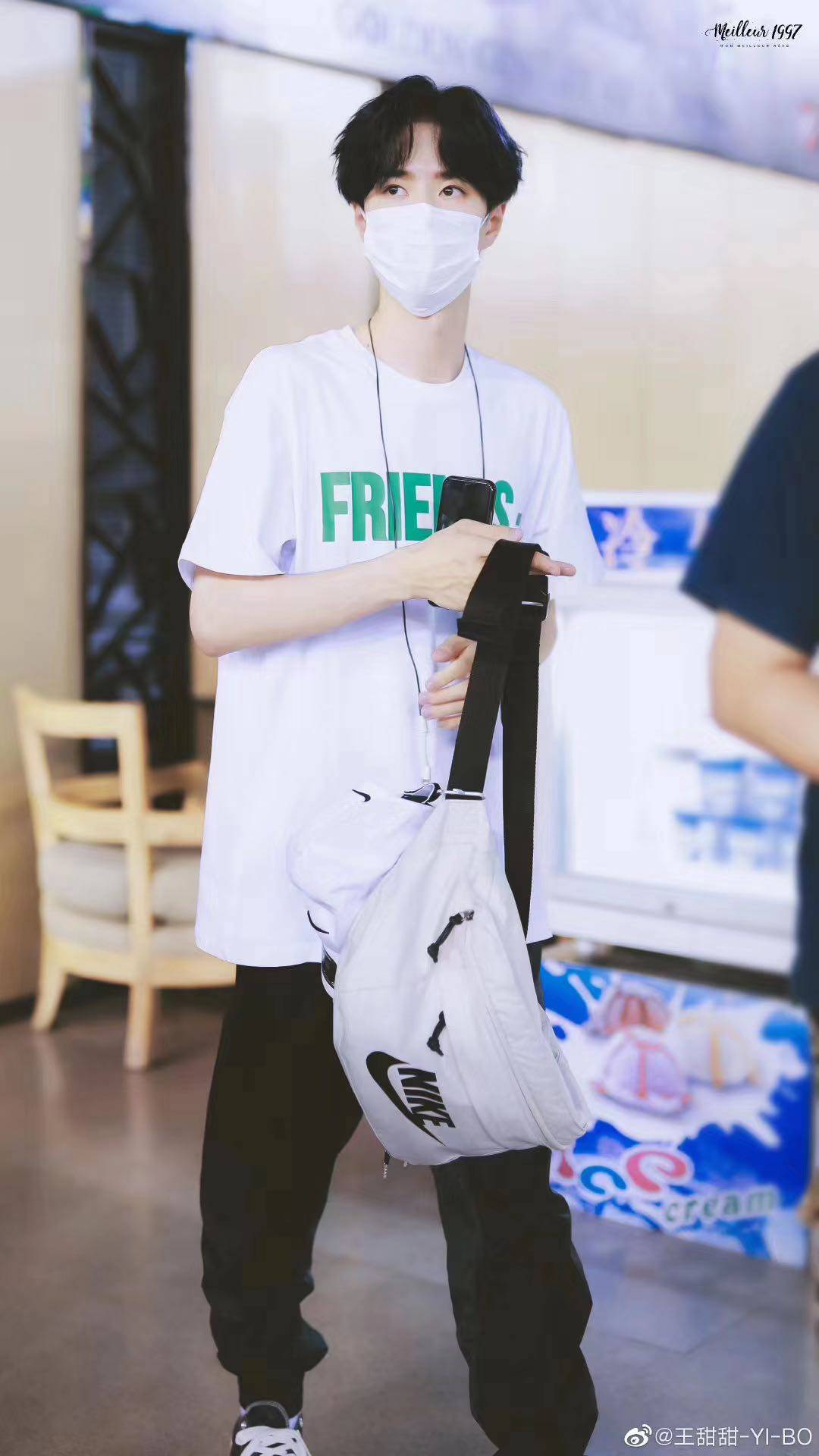 王一博同款 vlone短袖男friends限定新款大v绿色印花潮流宽松t恤