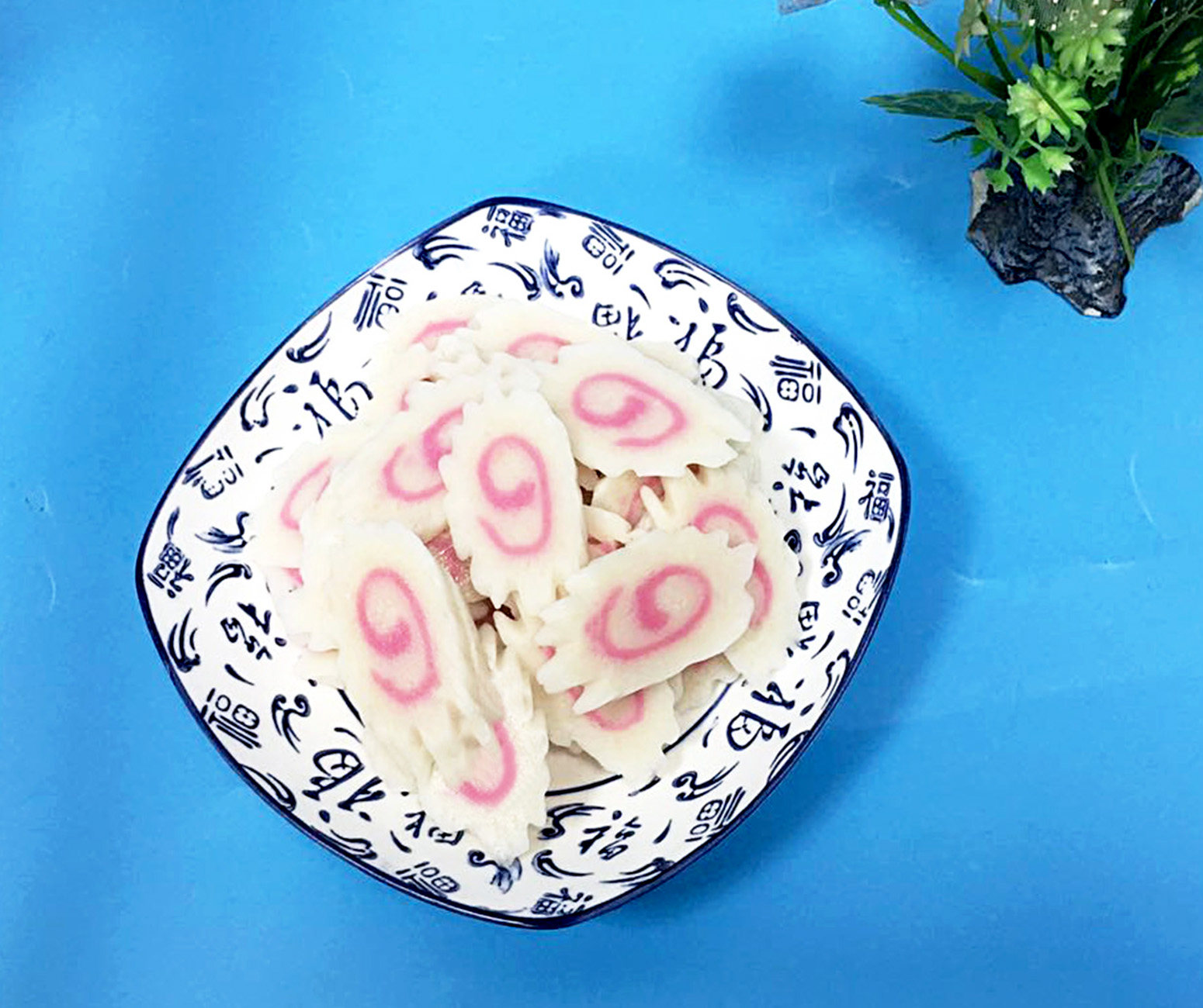 泰国产粉红色纪文鸣门卷寿司拉面用鱼板150克条颜色粉红鱼糕