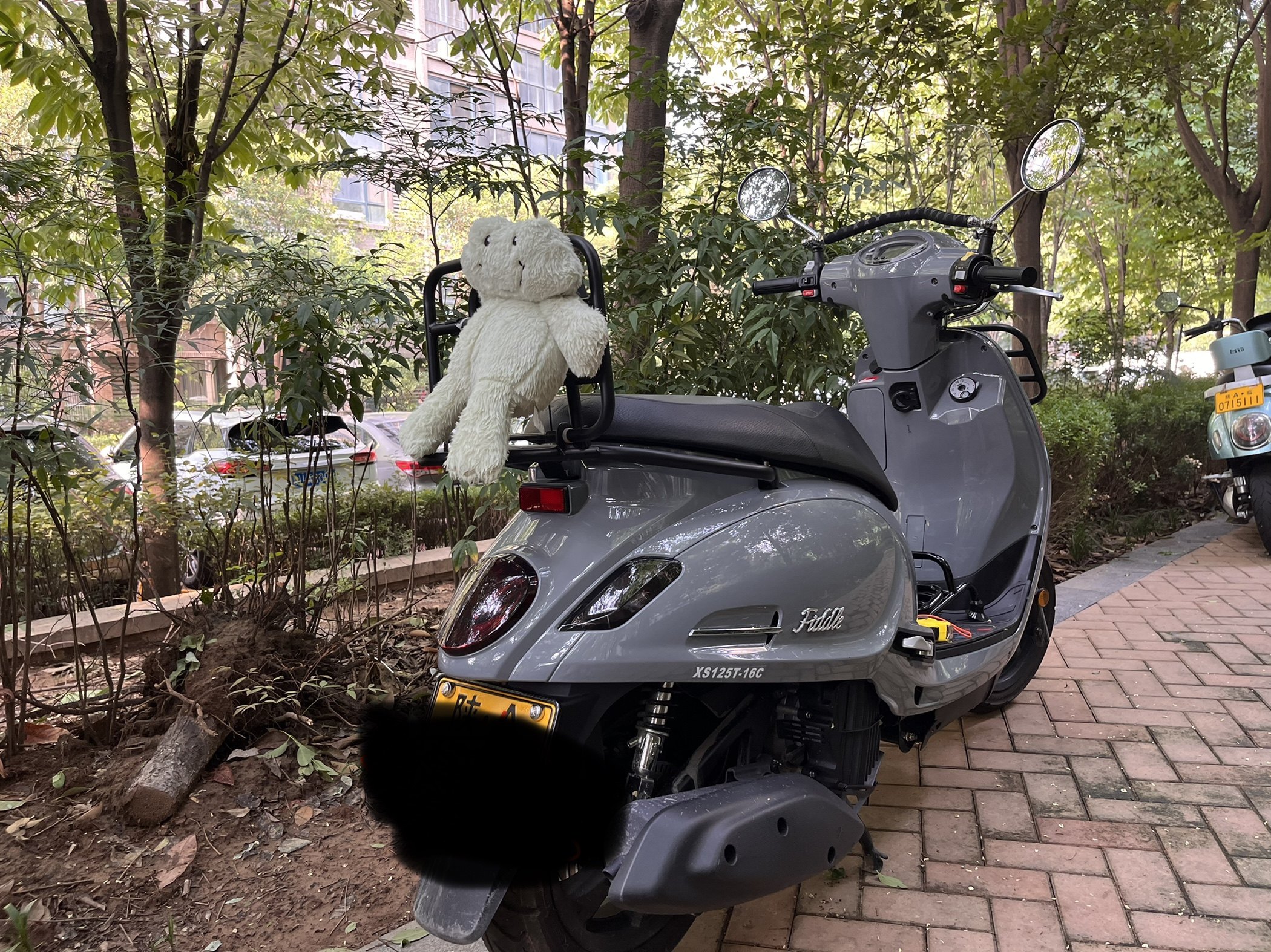 三阳飞度fiddle4折叠货架靠背尾架扶手行李架改装摩托车尾箱