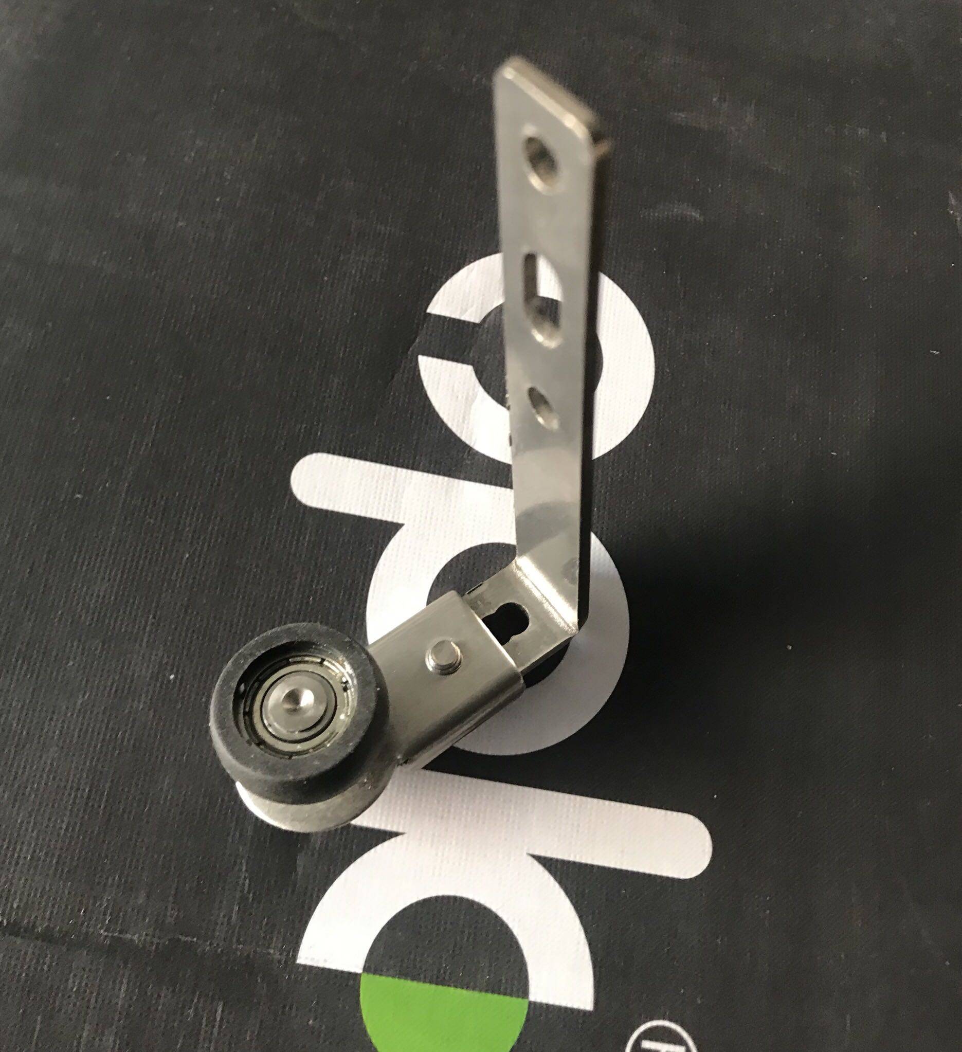 吊趟门三轨不联动配件l字可调节下定位