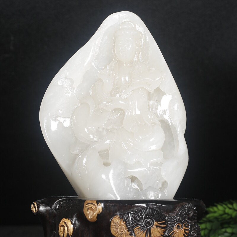 和田玉白玉观音摆件 观自在 1358克 配有底座