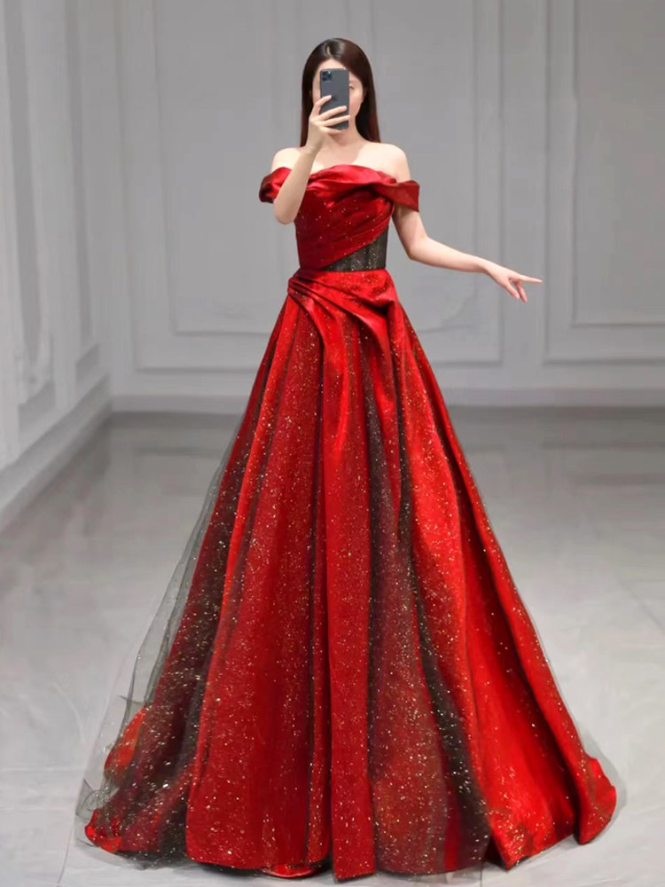 高端敬酒礼服一字肩优雅显瘦设计感新娘结婚红色缎面回门晚宴长裙