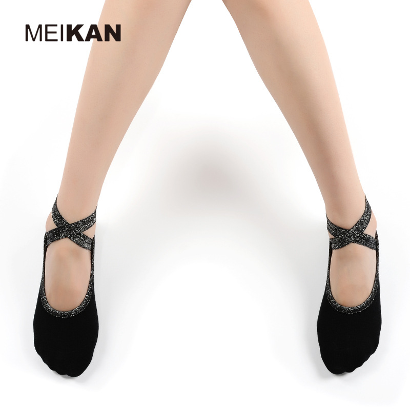 MEIKAN银丝圆头芭蕾舞蹈瑜伽袜 防滑露背健美运动袜子系列 4款在类目 女士内衣/男士内衣/家居服, 短袜/打底袜/丝袜/美腿袜中 - 来自Buy2taobao.com提供专业的淘宝代购服务