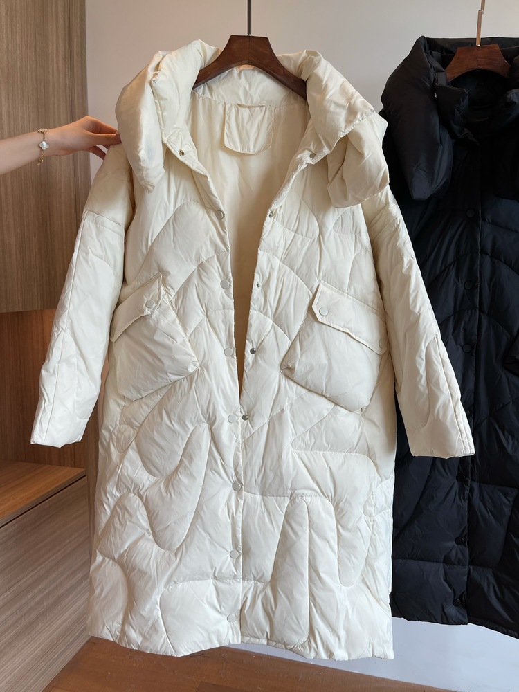 大被子羽绒服女