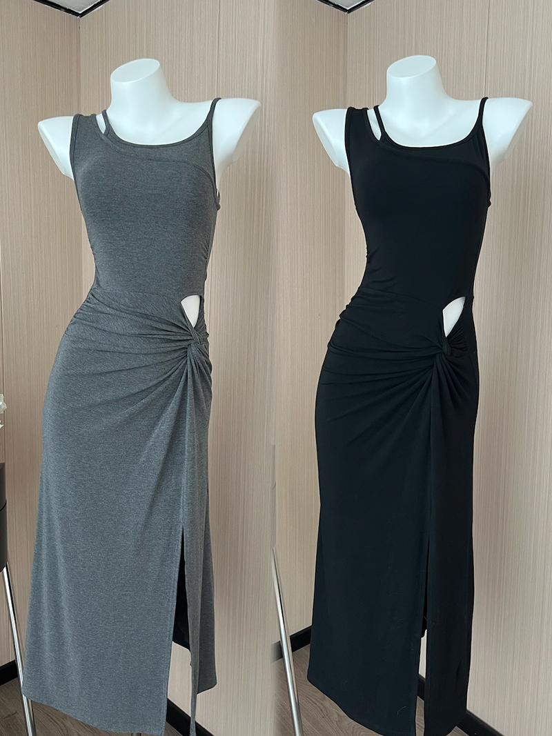 CHEISLY 2024年夏季新款黑色背心吊带连衣裙女设计感收腰显瘦长裙