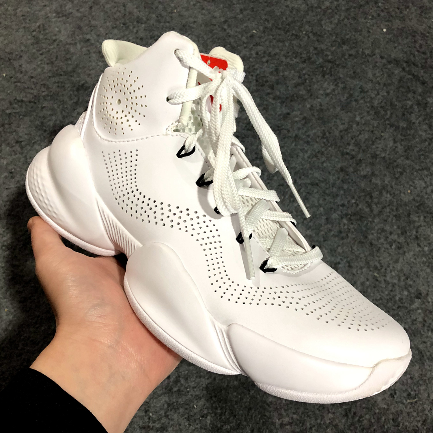 李宁空袭5篮球鞋男鞋cba赞助球员pe款防滑减震耐磨篮球鞋aban045