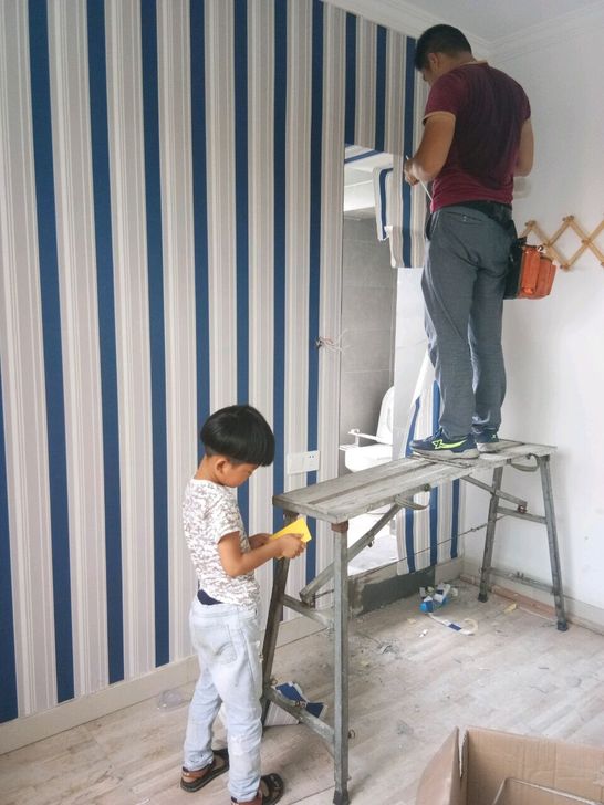 杭州专业贴墙纸师傅贴墙布施工贴壁纸安装贴壁画贴自粘贴玻璃
