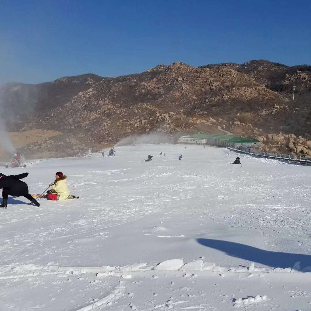 莲青山滑雪场
