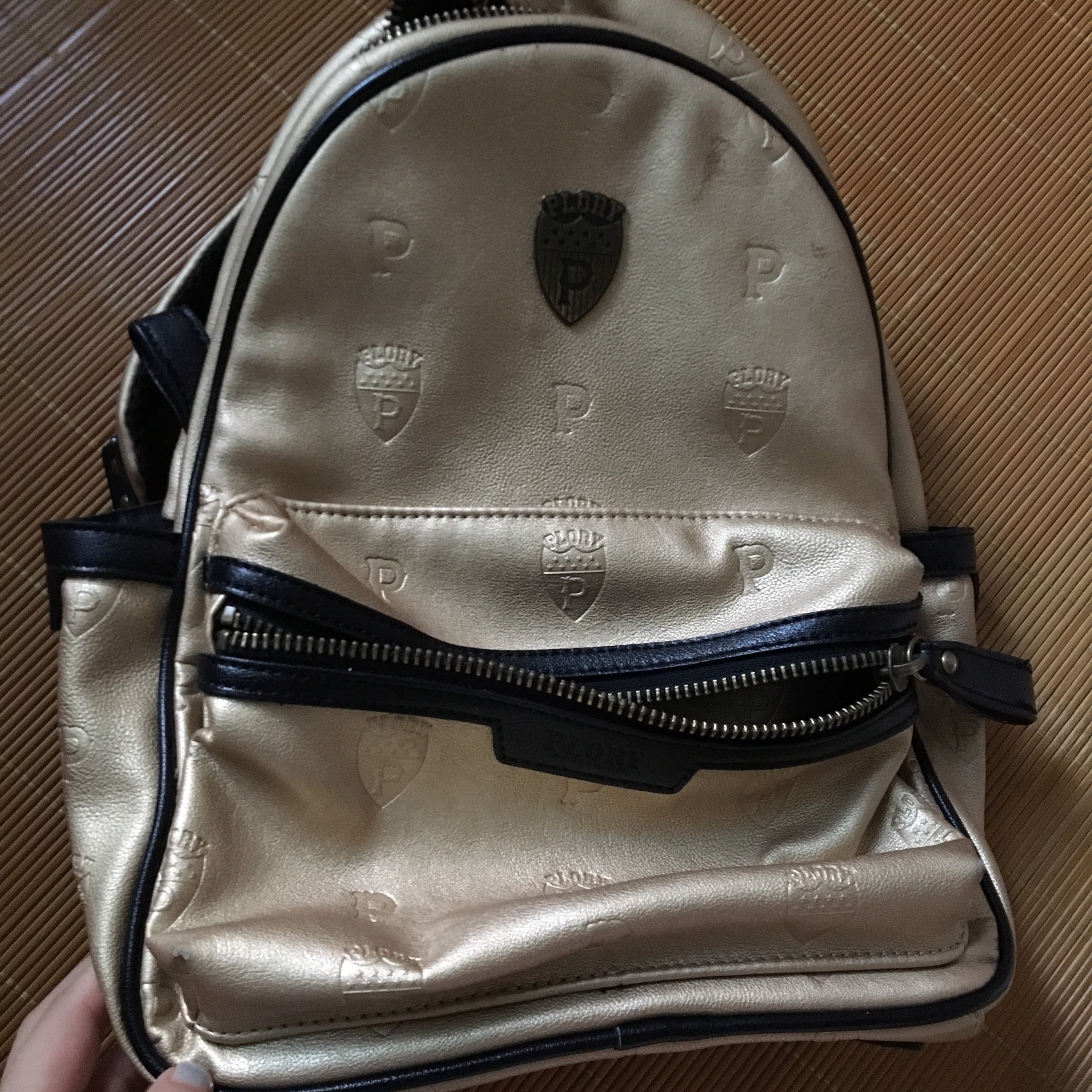 【plory双肩包】_二手_转让_回收 – 闲鱼