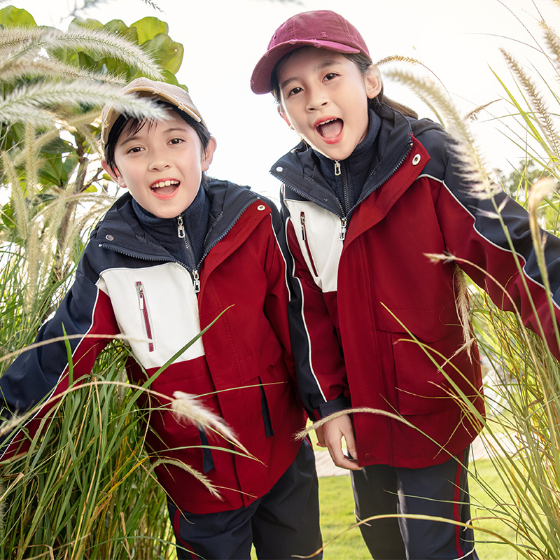 校服小学生春秋款儿童冲锋衣三件套幼儿园园服班服运动户外冲锋衣