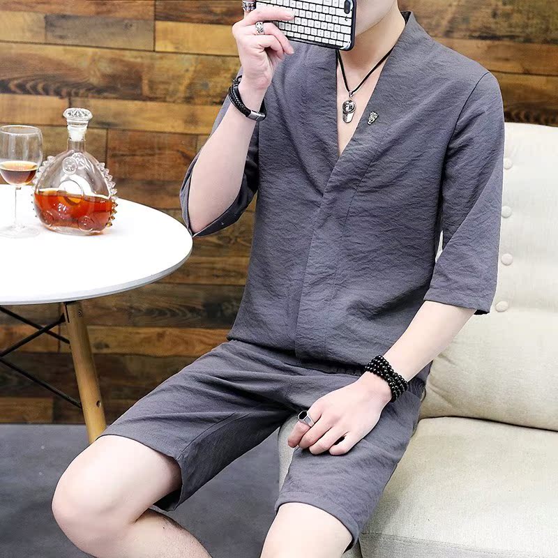 好看夏季夜场男模套装短裤潮流男装恤个性夜店衣服潮男时尚帅气#在类目 男装, T恤中 - 来自Buy2taobao.com提供专业的淘宝代购服务