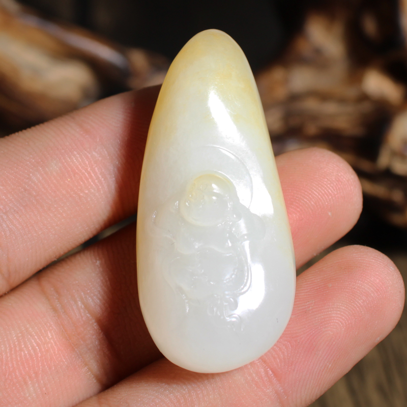 方言和田玉精品慕晓阳收藏级老熟黄沁皮白玉俄籽料福在眼前吊坠x