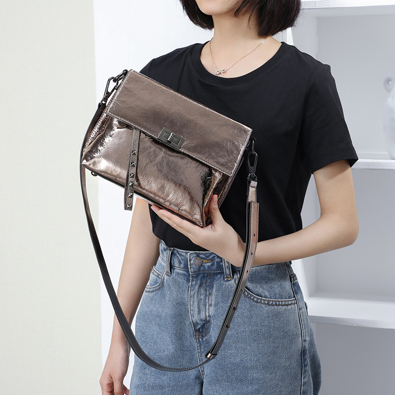 真皮包包2020新款潮斜挎包大容量女包2021bags夏季小包网红单肩包在类目 箱包皮具/热销女包/男包, 女士包袋中 - 来自Buy2taobao.com提供专业的淘宝代购服务