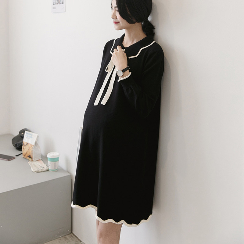 孕妇针织连衣裙春秋冬款宽松大码黑色显瘦领结时尚百搭孕妇打底裙