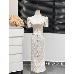 白色复古方领短袖连衣裙女夏季长裙轻奢高级感气质赫本风礼服裙子