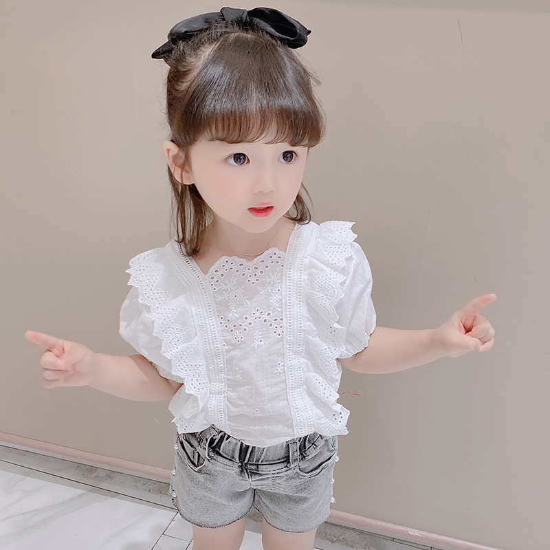 女童白色纯棉娃娃衫蕾丝2020夏装新款韩版女宝宝短袖衬衣女孩衬衫在类目 童装/婴儿装/亲子装, 衬衫中 - 来自Buy2taobao.com提供专业的淘宝代购服务