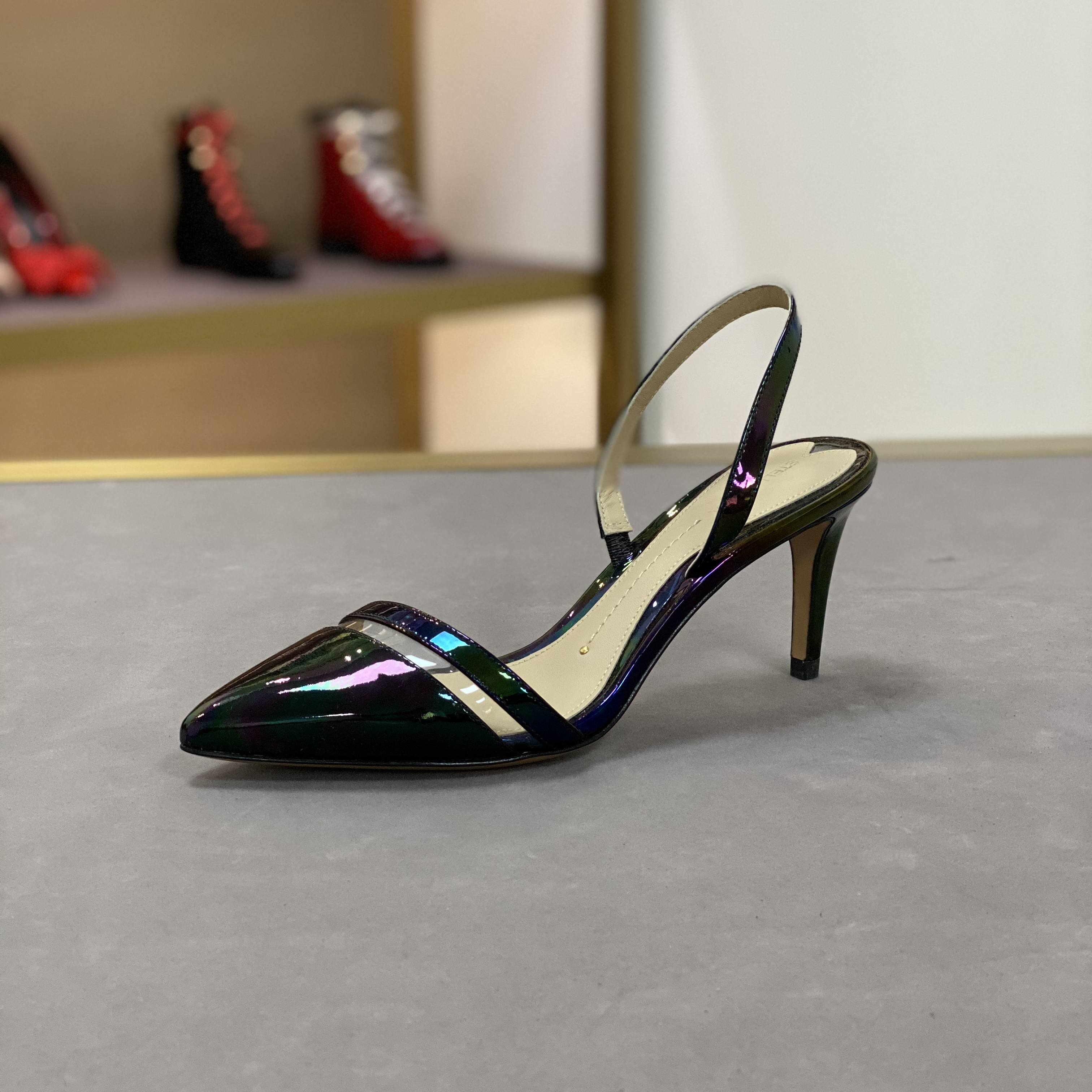 stellaluna露娜女鞋春夏款尖头牛漆皮皮浅口中跟女凉鞋slp116101