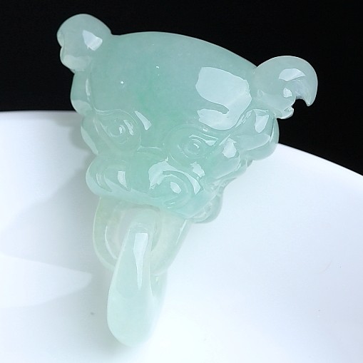 冰糯种浅绿翡翠仿古兽头吊坠 天然缅甸翡翠a货 15.46克