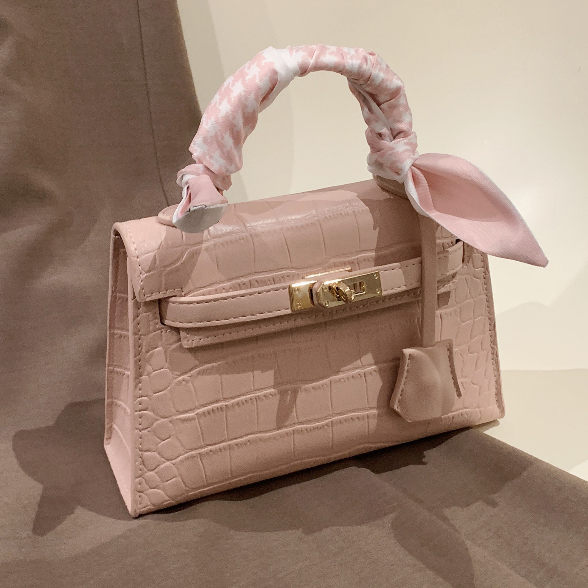 8高级感小众小包包女包2022新款时尚休闲单肩斜挎包2023百搭饺子包已