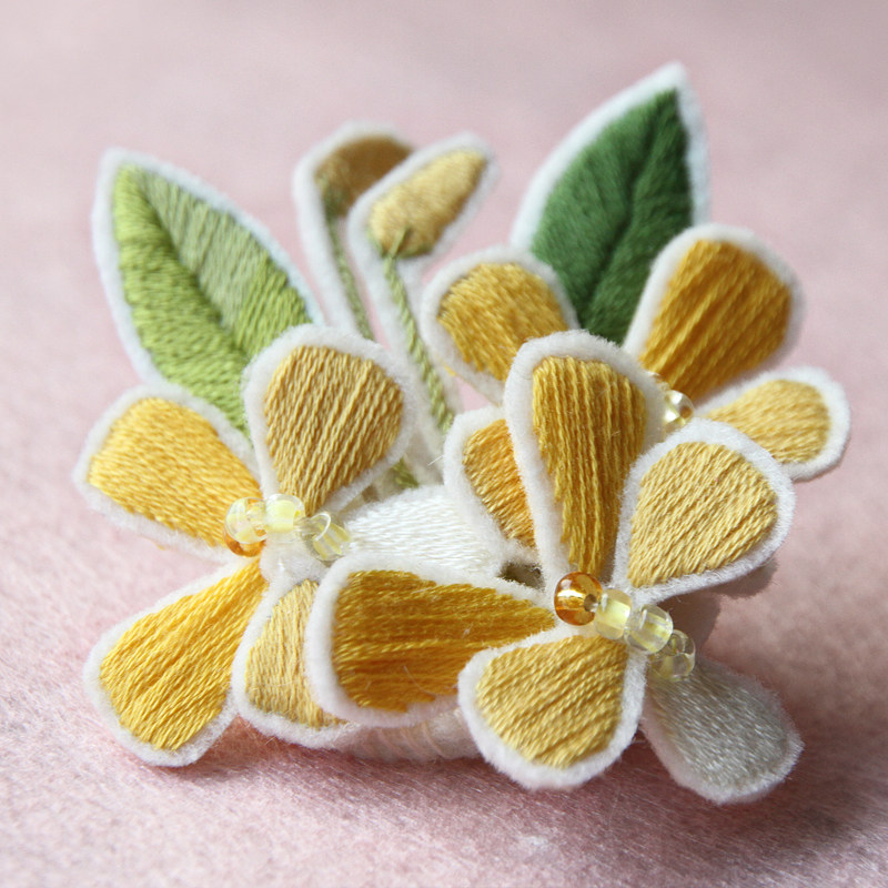 不织布立体刺绣花朵diy材料包黄色小花胸针别针原创设计礼物手作