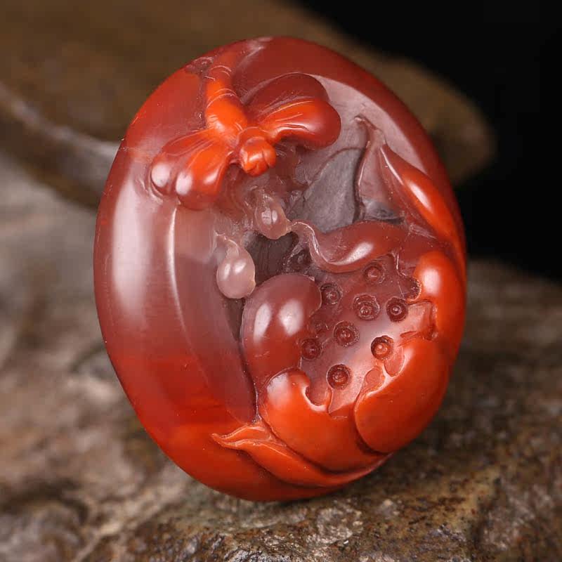 精品南红玛瑙 莲花挂件 17.75g