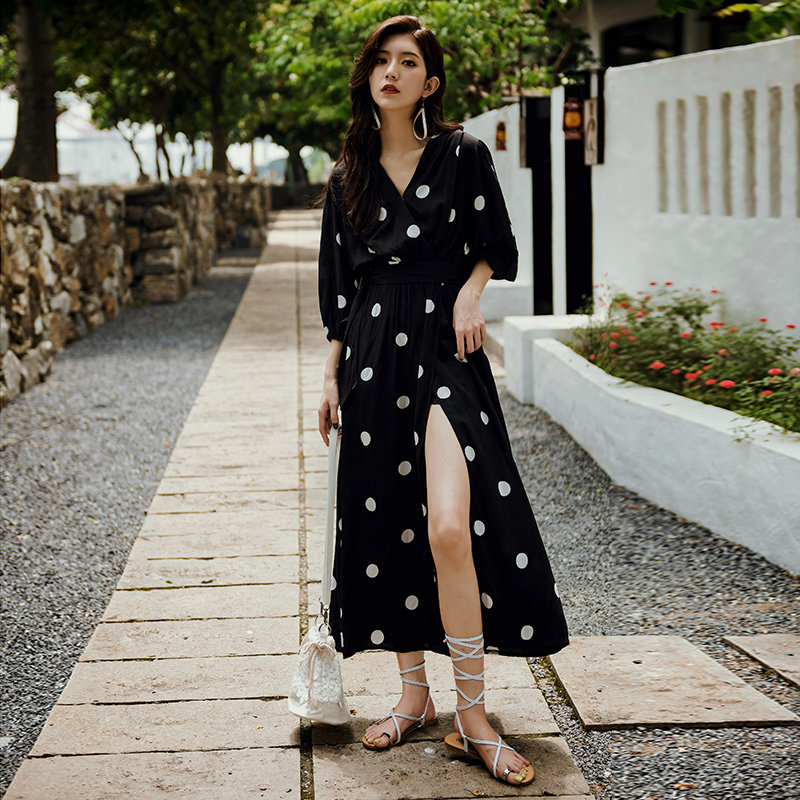 实拍度假 风2018新款韩版v领黑色波点长裙短袖中长款冷淡风连衣裙