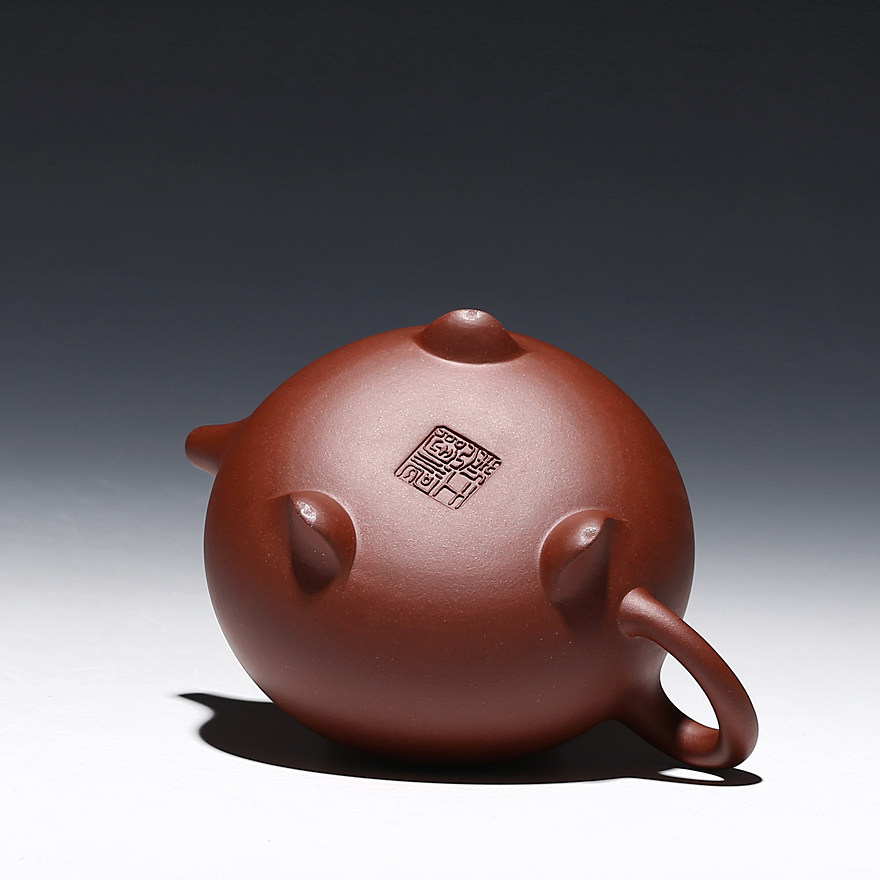 研究员级高级工艺美术师 王涛 《瑞祥》家藏底槽青 宜兴紫砂壶