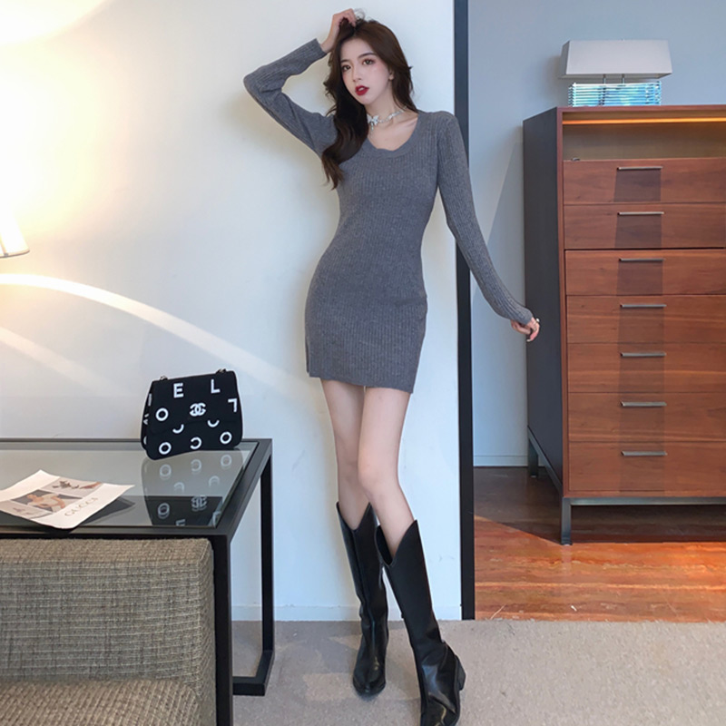 针织连衣裙女秋冬2021新款纯欲修身性感包臀短裙内搭打底毛衣裙子