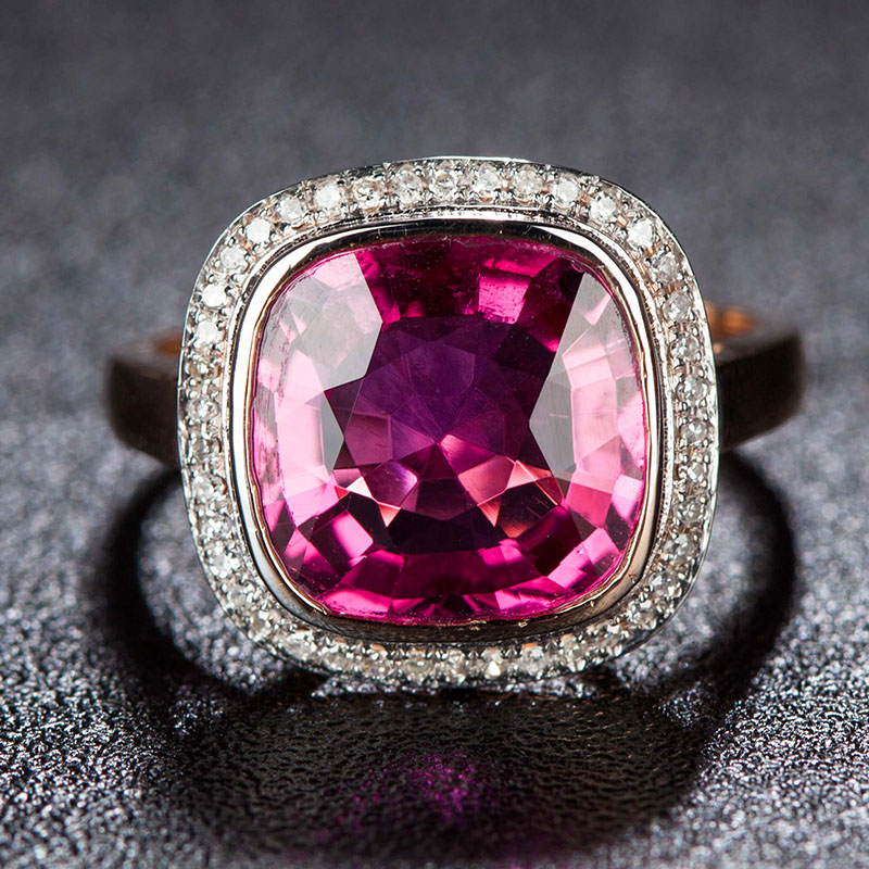 主石3.9ct 卢比来红碧玺戒指 18k金镶钻石 火彩强