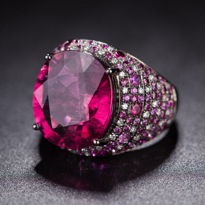主石9克拉 高贵奢华红碧玺戒指 18k金豪镶130颗钻石67颗红宝石