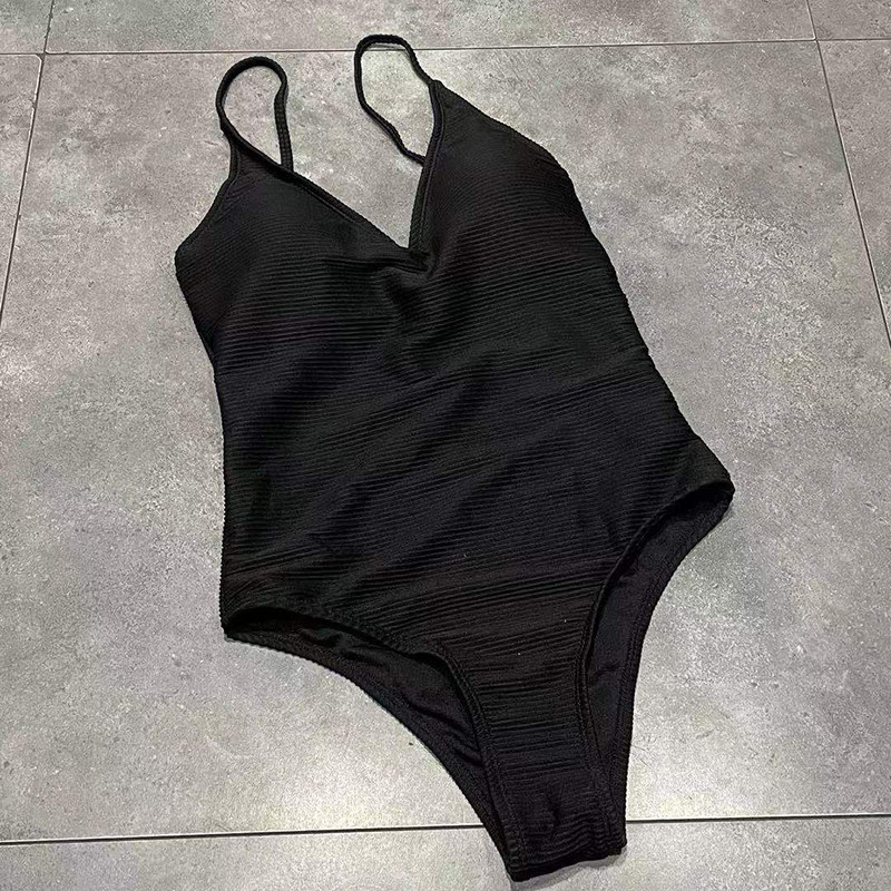 一折连体泳衣三角杯_出口欧美女士成人v领杯波浪凹凸面料露背简约性感