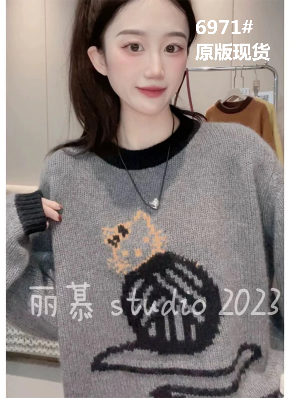 6971减龄猫咪卡通图案圆领针织衫毛衣女秋冬新款休闲百搭套头毛衣