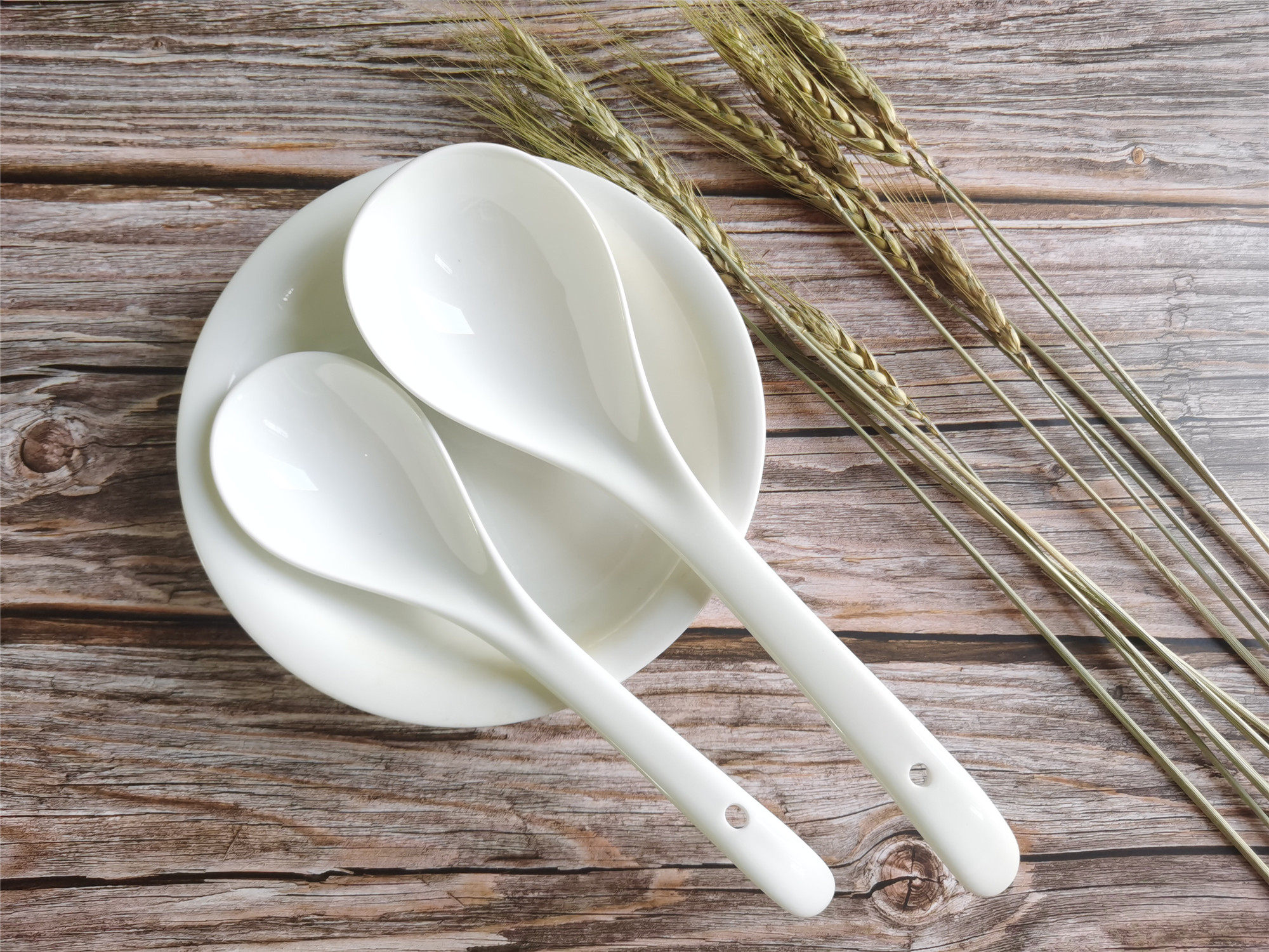 创意陶瓷大号汤勺调羹长柄大勺子酒店餐厅家用打汤勺盛粥火锅通用