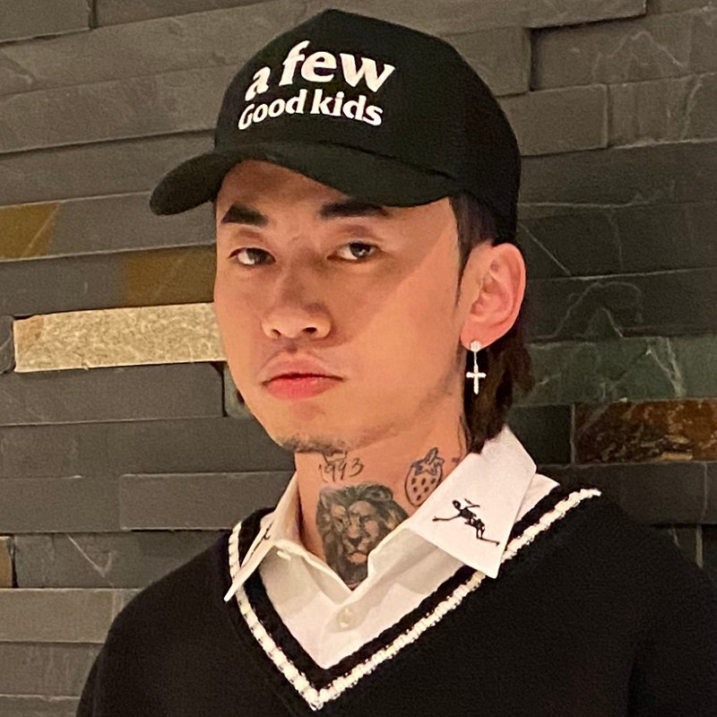 马思唯同款十字架耳钉男女嘻哈个性新款潮s925纯银耳坠耳环防过敏