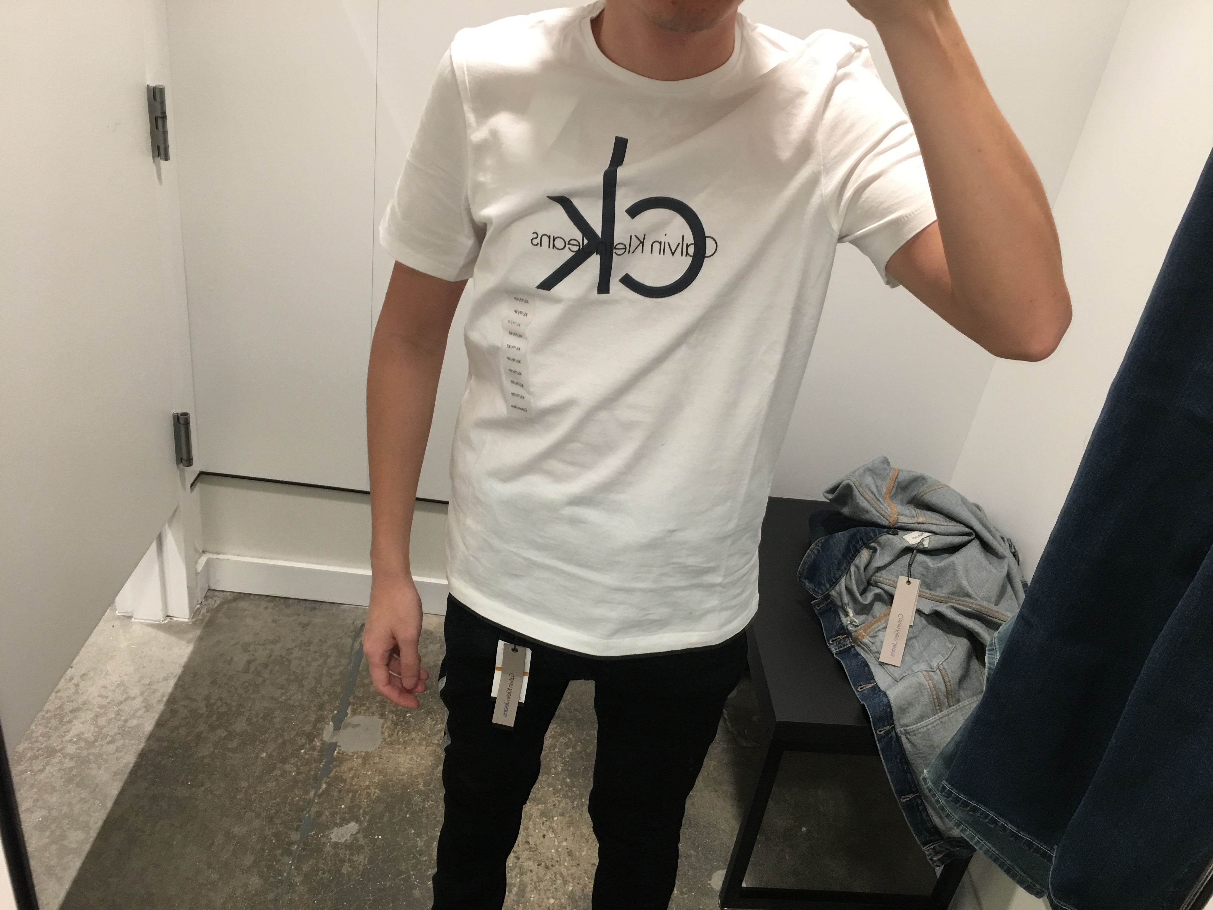 美国calvin klein/ck男士圆领柔软舒适透气大logo休闲简约短袖t恤