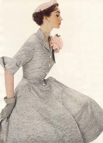 50年代vintage 复古风格奥黛丽赫本双排扣大摆风衣裙 别致袖口