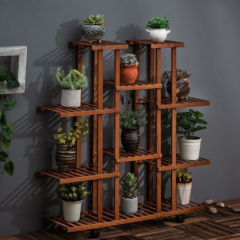 木头花架是可以晒太阳的但不可以时间过长原木花架和做染色漆的花架