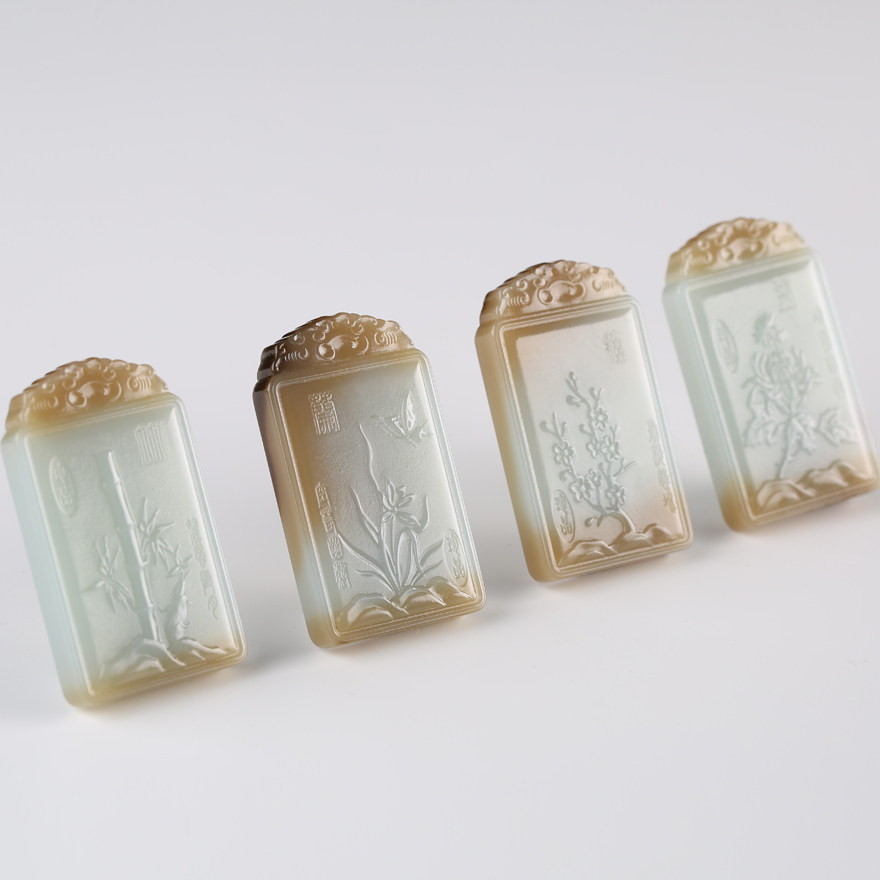 省级玉雕大师孙森作品 和田玉白玉梅兰竹菊玉牌套装 138.91克