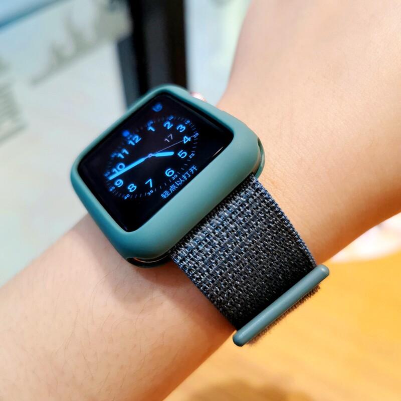 适用iwatch5苹果硅胶手表带保护套男iwatch234透气防汗运动表带夏