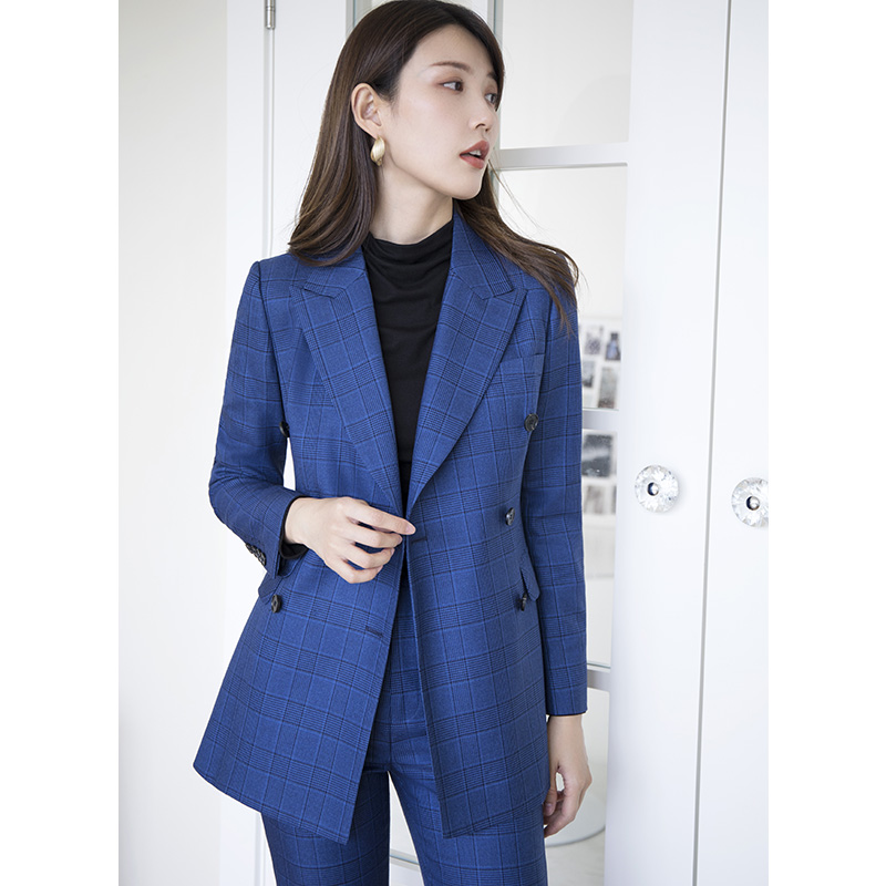 领美欧范 轻熟职场穿搭的优惠券大全—欧范蓝色格子职业正装女西装