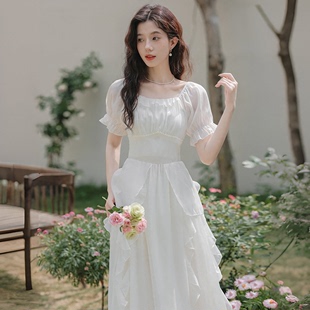 法式白色连衣裙女夏季2024新款超仙高级感女装时髦时尚洋气长裙子