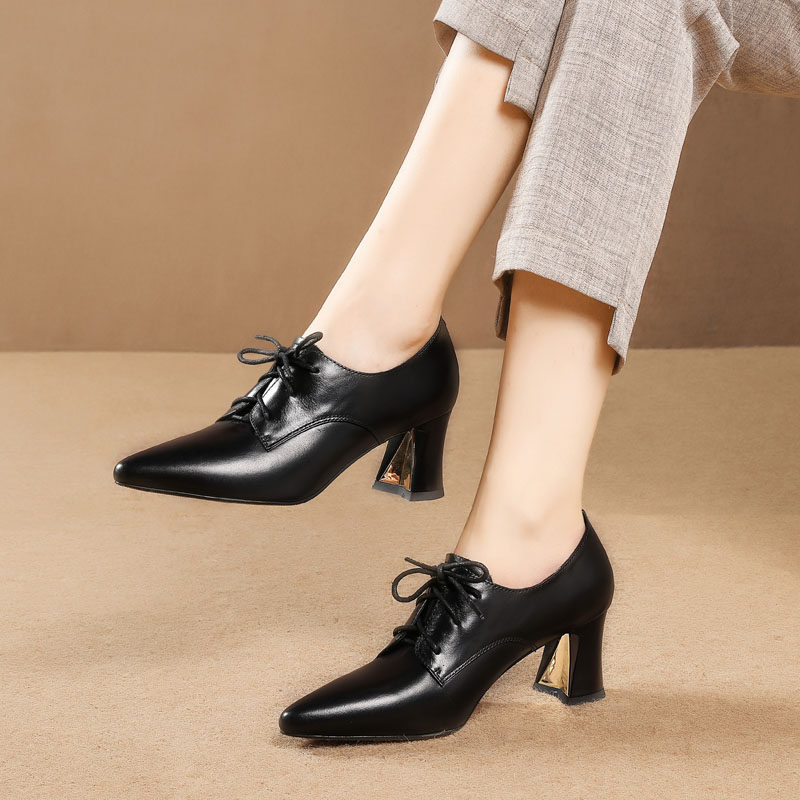 思卡琪尖头深口单鞋女2021春秋新款粗跟女士高跟鞋工作鞋大码女鞋