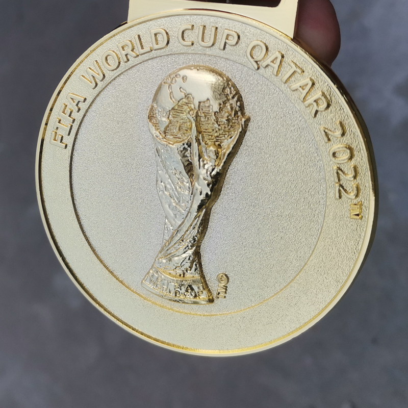 2022世界杯阿根廷夺冠梅西球迷会活动赛事挂比赛纪念品金银铜奖牌