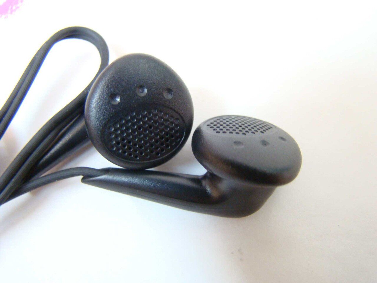 耳机声音真香经典难忘来自日本女毒平头短线游戏电竞头戴耳机