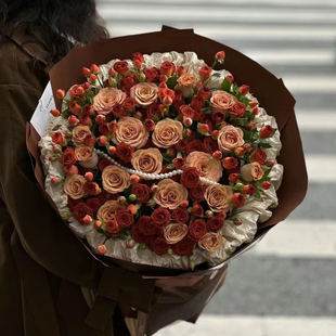 520卡布奇诺玫瑰花束送生日女友鲜花同城速递南京上海花店配送